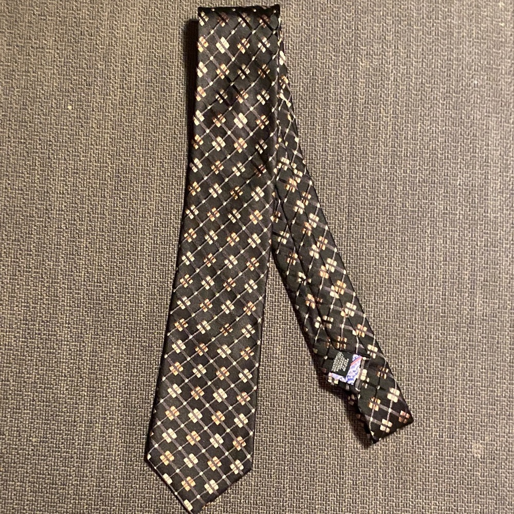 Ted Baker Black and Cream Patterned Tie